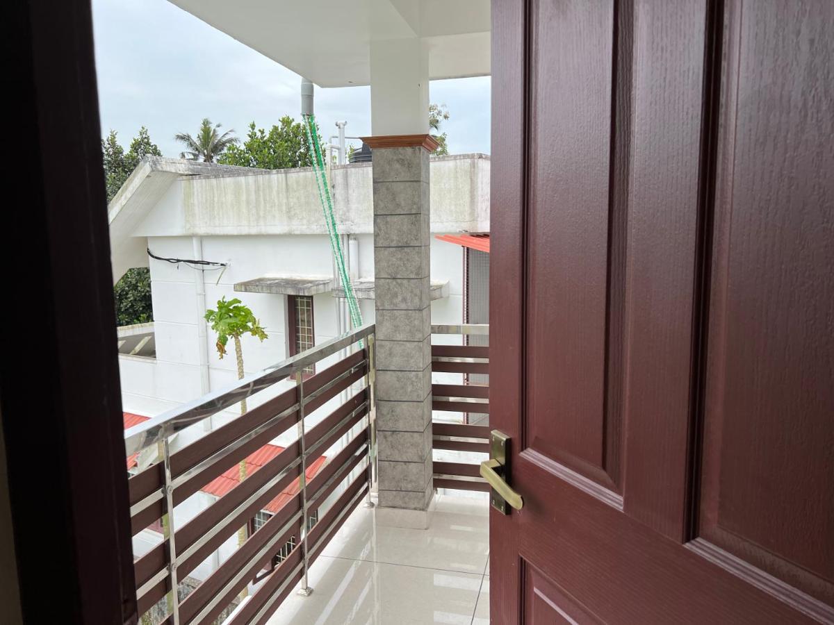 Pullad Aranmula Exterior foto